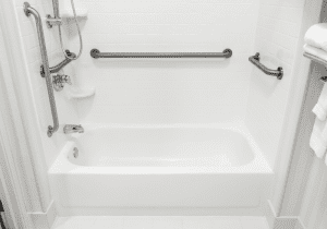 In-Trend - Accessible Bathtub Multiple railings